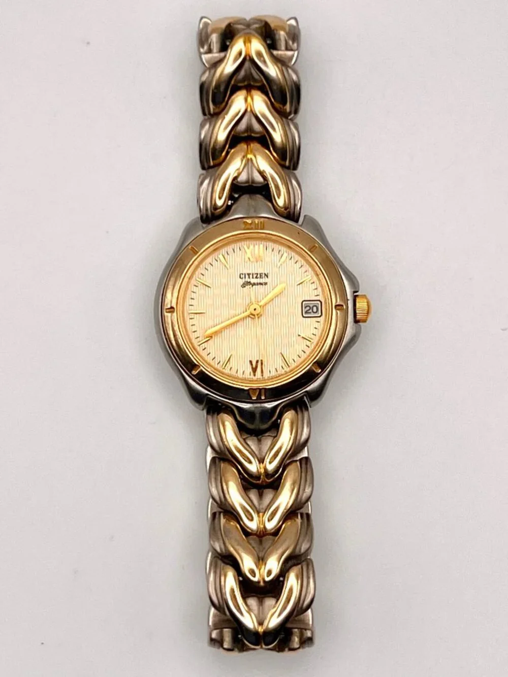 Vintage Citizen EleganceLadies watch Round Champagne and Gold tones Working